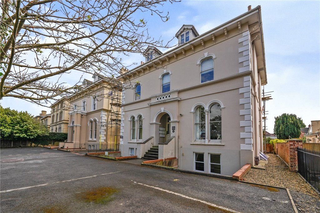 Studio for sale in Pittville Circus Road, Cheltenham, Gloucestershire GL52, £109,950