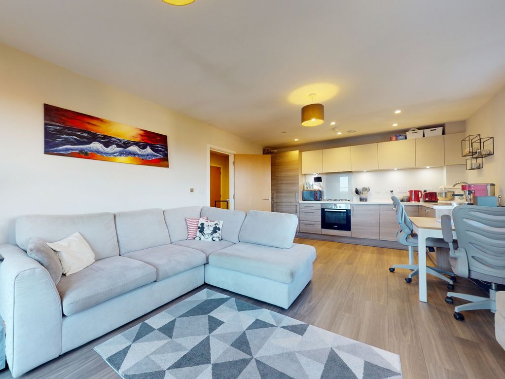 1 bed flat for sale in Avocet Way, Finberry TN25, £210,000