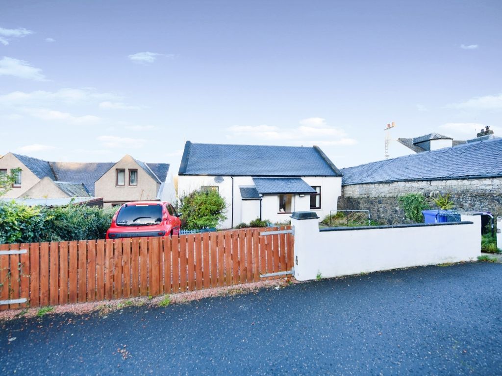 3 bed detached bungalow for sale in Back Road, Dailly KA26, £100,000