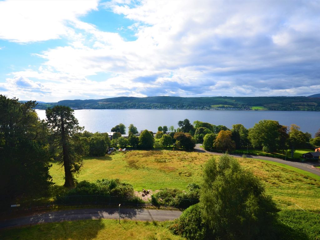 3 bed flat for sale in Blairvadach, Shandon, Argyll & Bute G84, £325,000