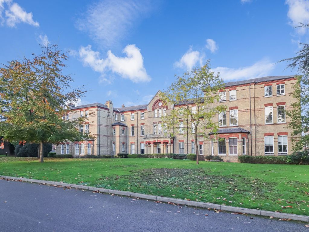 1 bed flat for sale in Mallard Road, Abbots Langley WD5, £250,000