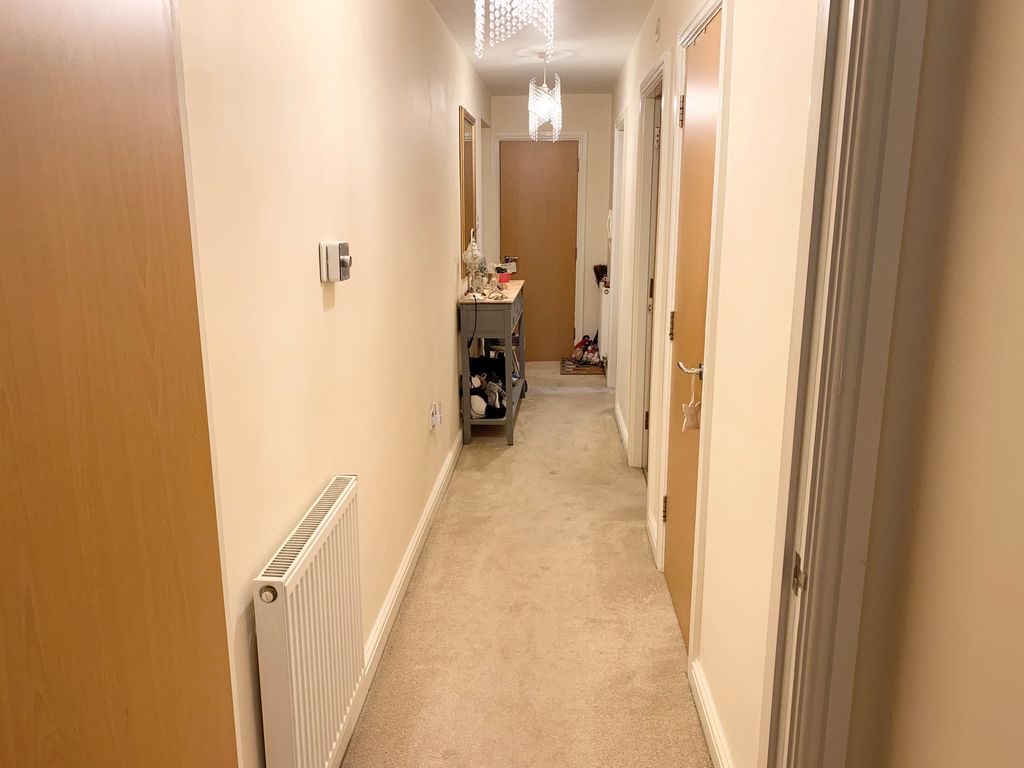 1 bed flat for sale in Birmingham Road, Wylde Green, Sutton Coldfield B72, £180,000