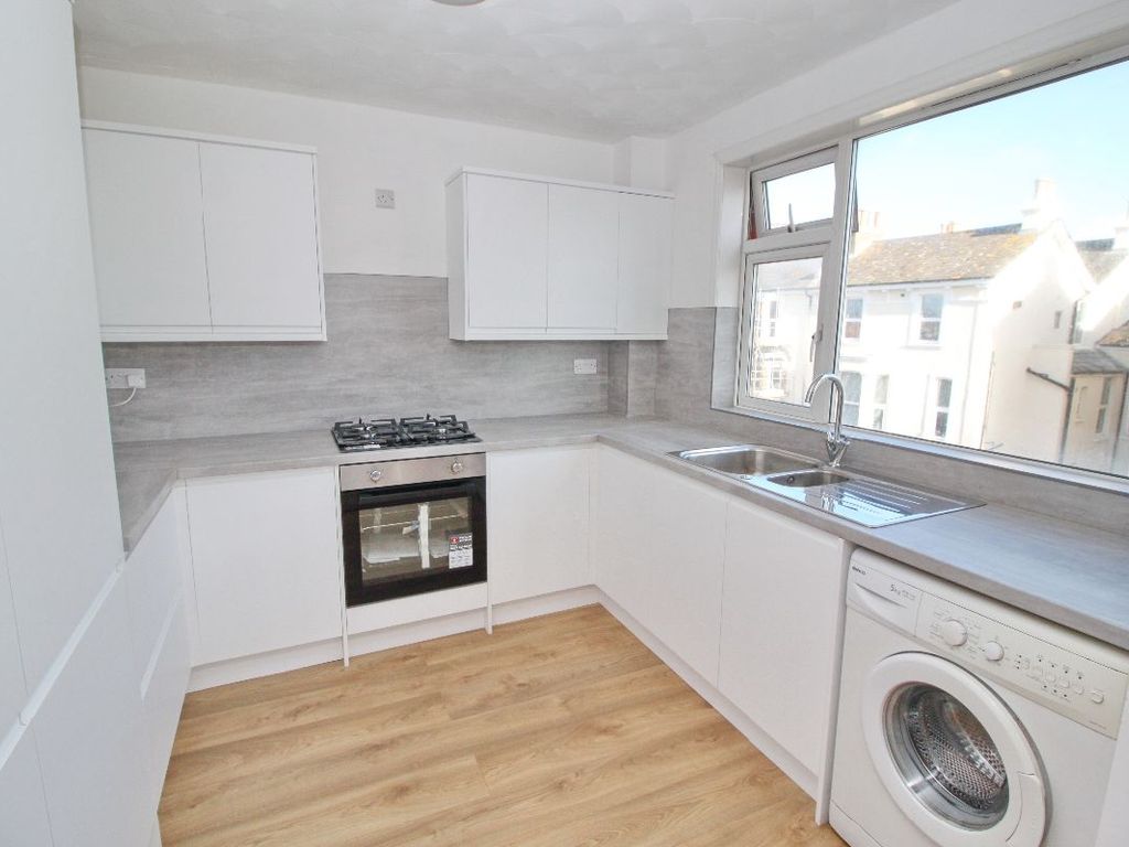 2 bed flat for sale in Flat, Margaret Court, Lennox Road South, Southsea PO5, £290,000