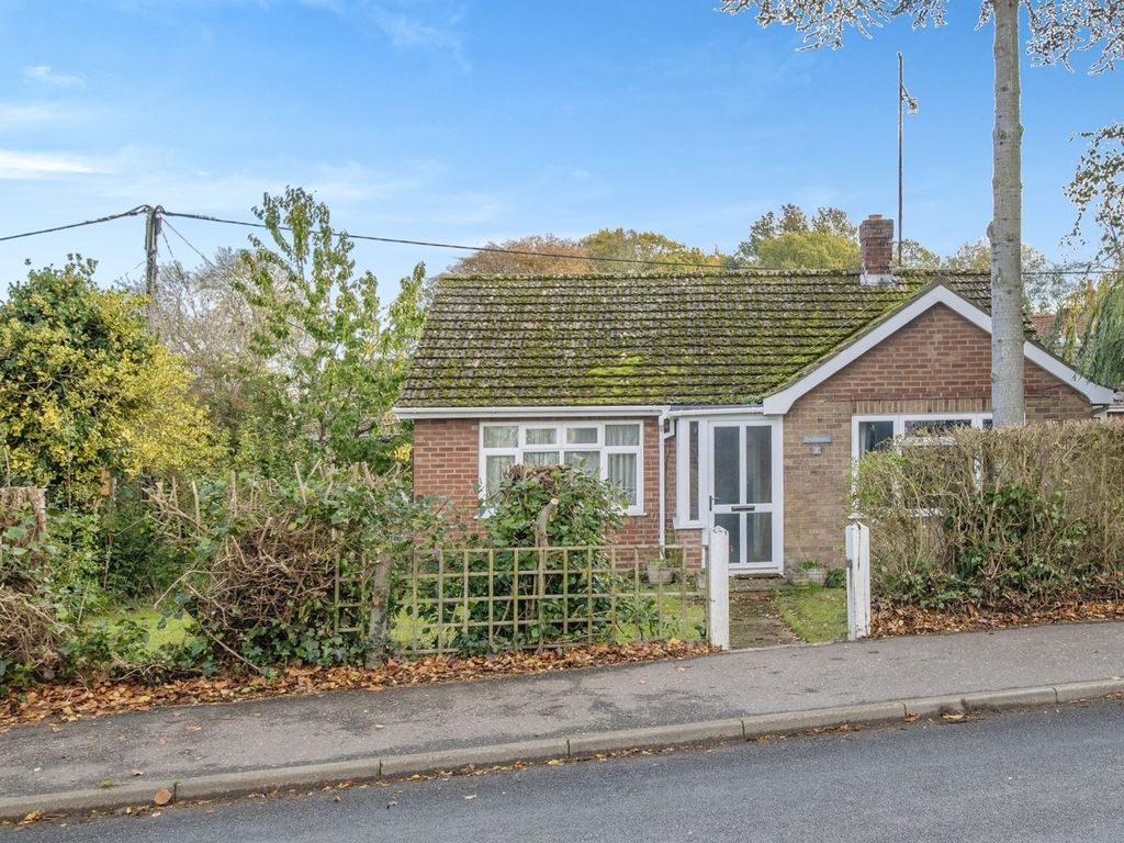 2 bed detached bungalow for sale in Bluebell Road, North Walsham NR28, £240,000