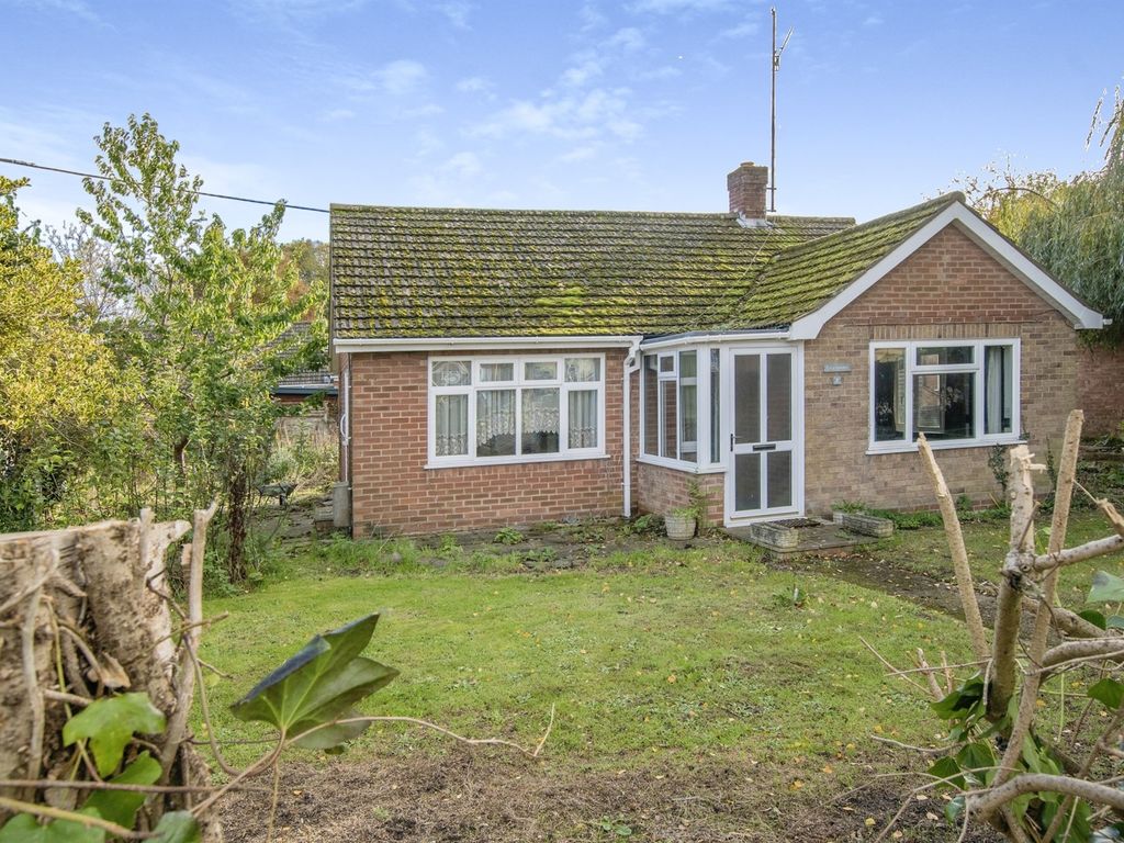 2 bed detached bungalow for sale in Bluebell Road, North Walsham NR28, £240,000