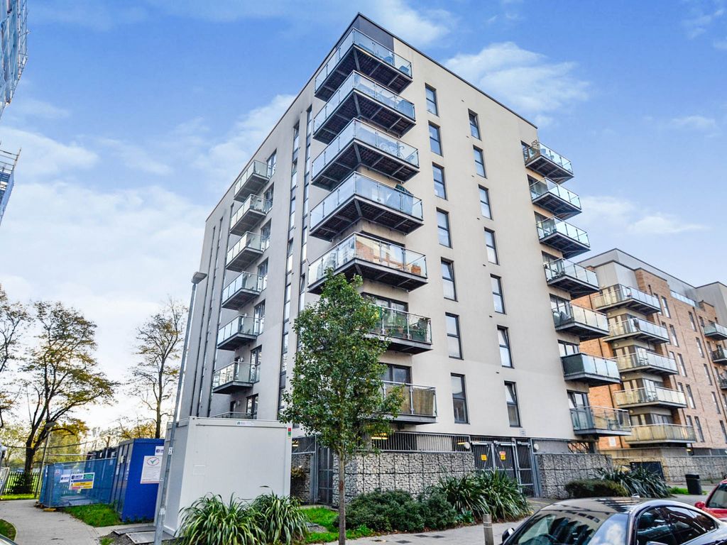 1 bed flat for sale in Academy Way, Becontree, Dagenham RM8, £180,000