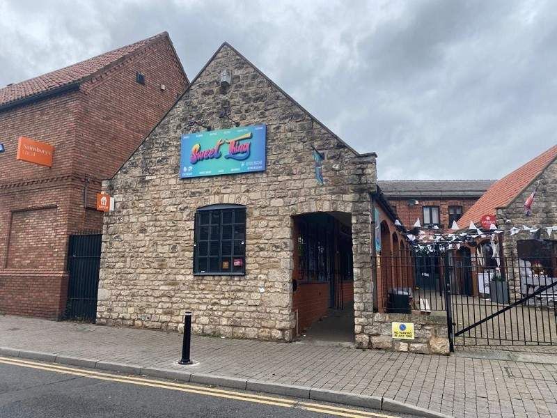 Retail premises for sale in Doncaster, England, United Kingdom DN12, £38,000