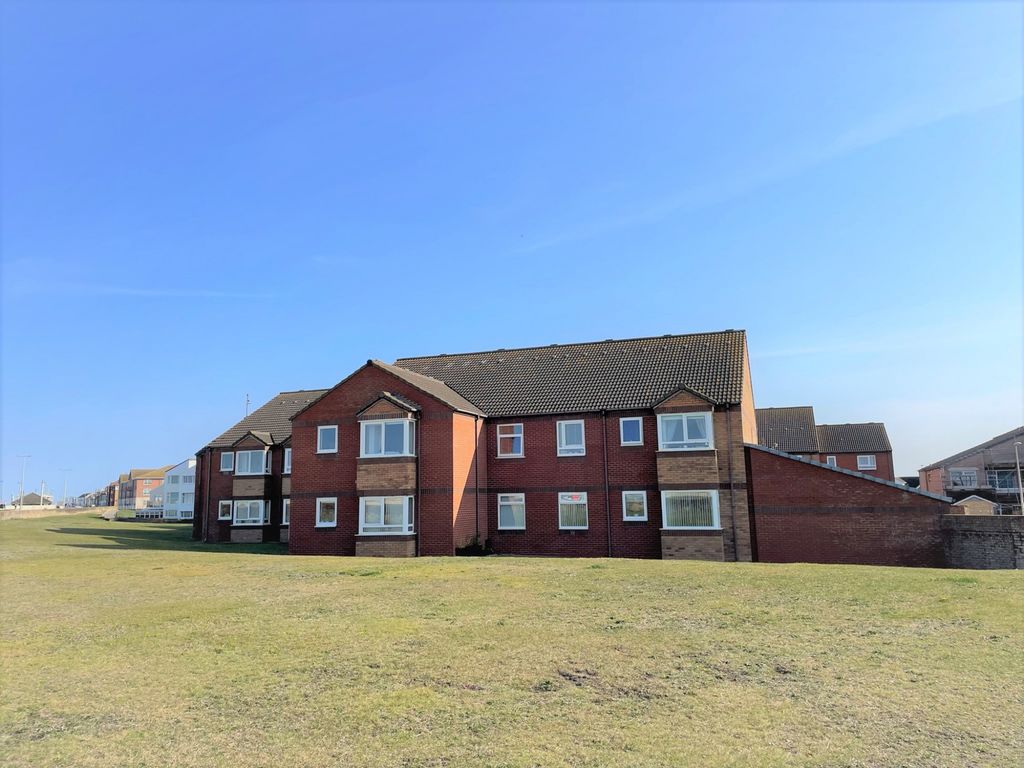 1 bed flat for sale in Sandpiper Court, Cleveleys FY5, £65,000
