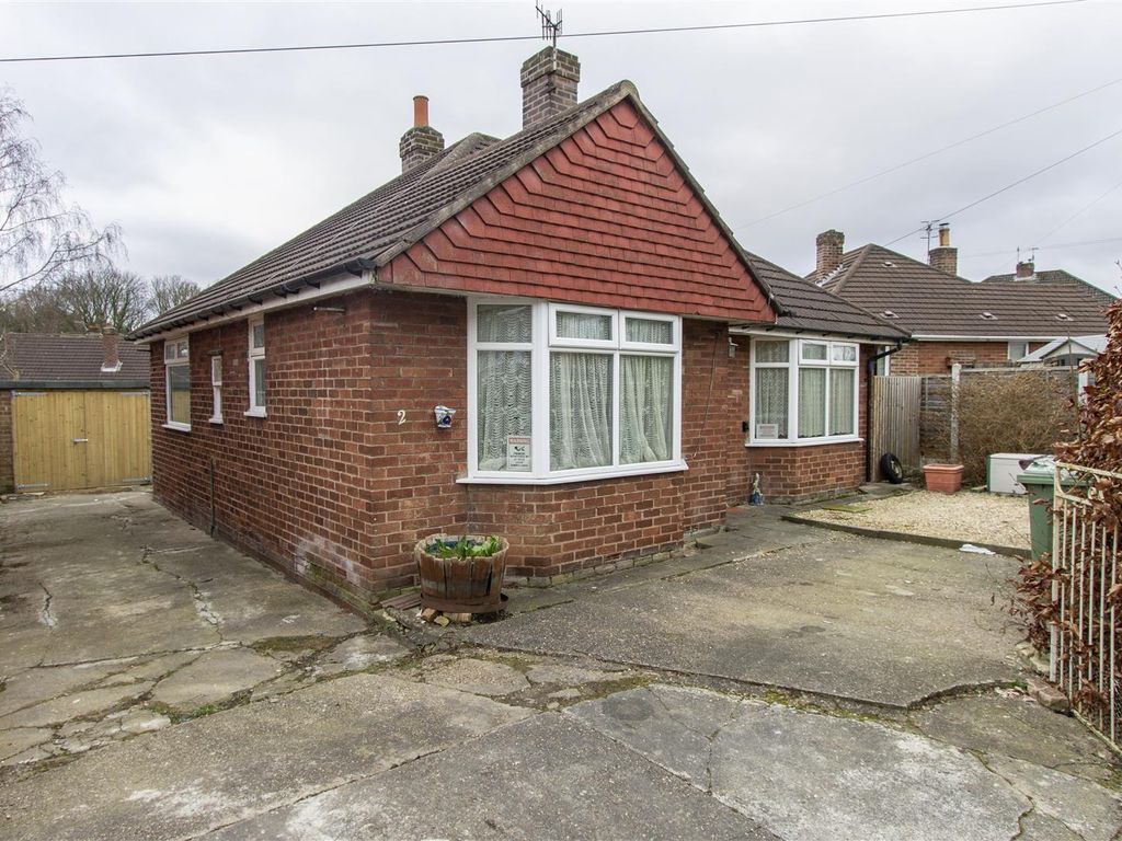 2 bed detached bungalow for sale in Robert Close, Unstone, Dronfield S18, £185,000