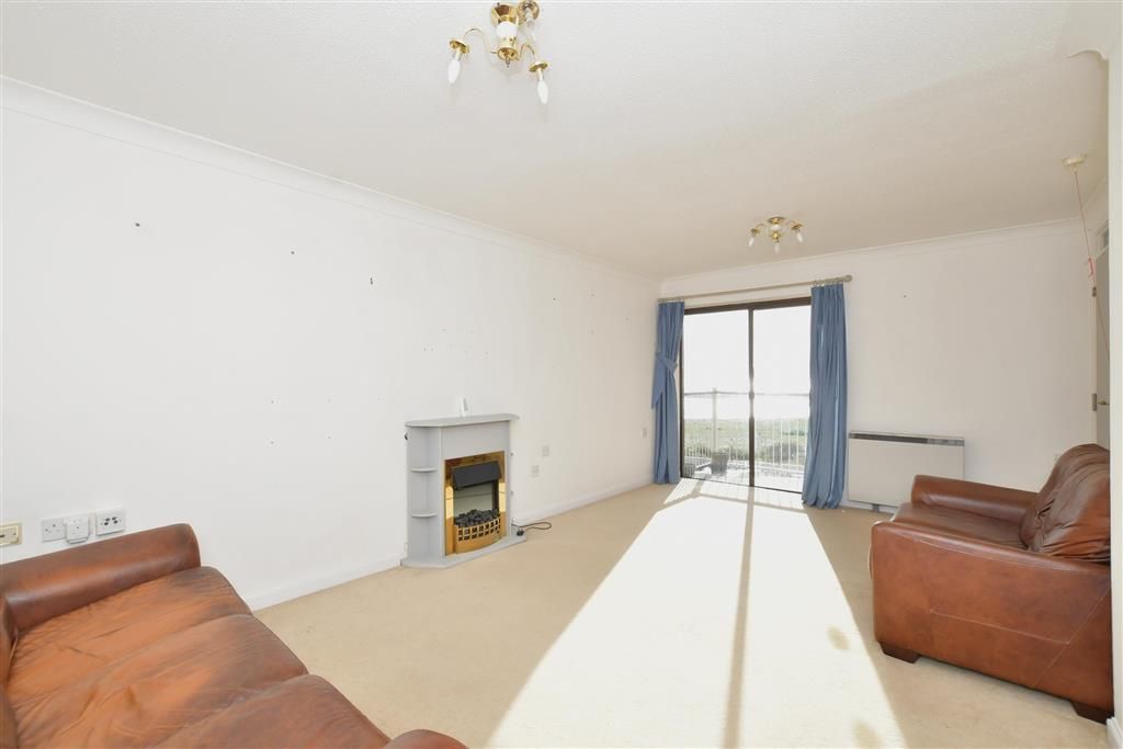 2 bed flat for sale in Elmer Road, Bognor Regis, West Sussex PO22, £150,000