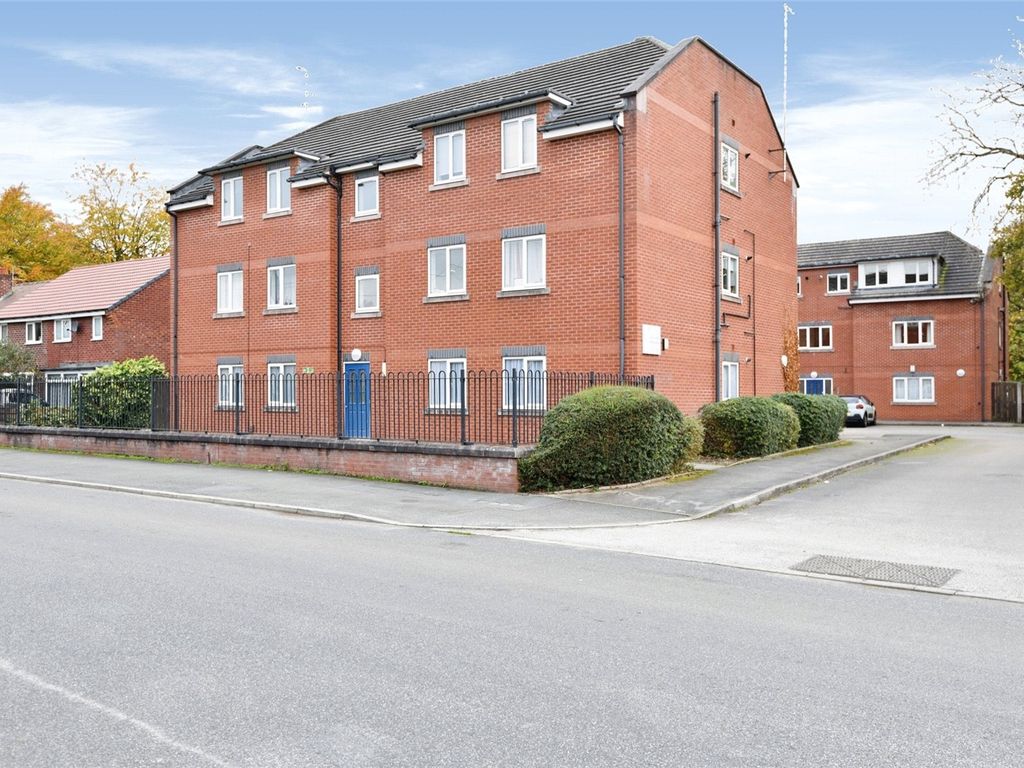 2 bed flat for sale in Maitland Avenue, Chorlton, Manchester M21, £125,000