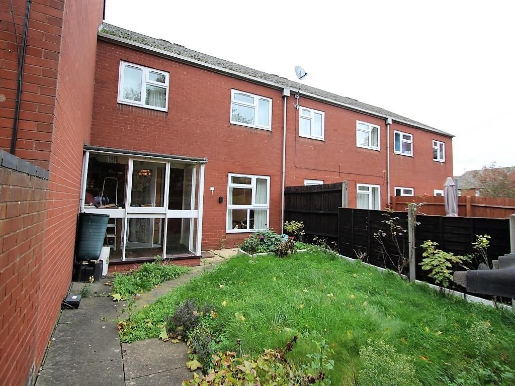 3 bed maisonette for sale in Patriot Place, Reading RG1, £300,000