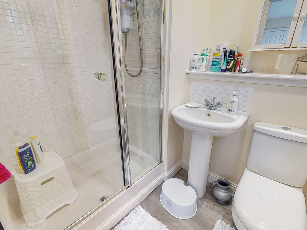 2 bed flat for sale in 24 Belvidere Gate, Glasgow G31, £103,000