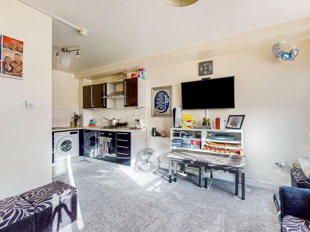 2 bed flat for sale in 24 Belvidere Gate, Glasgow G31, £103,000