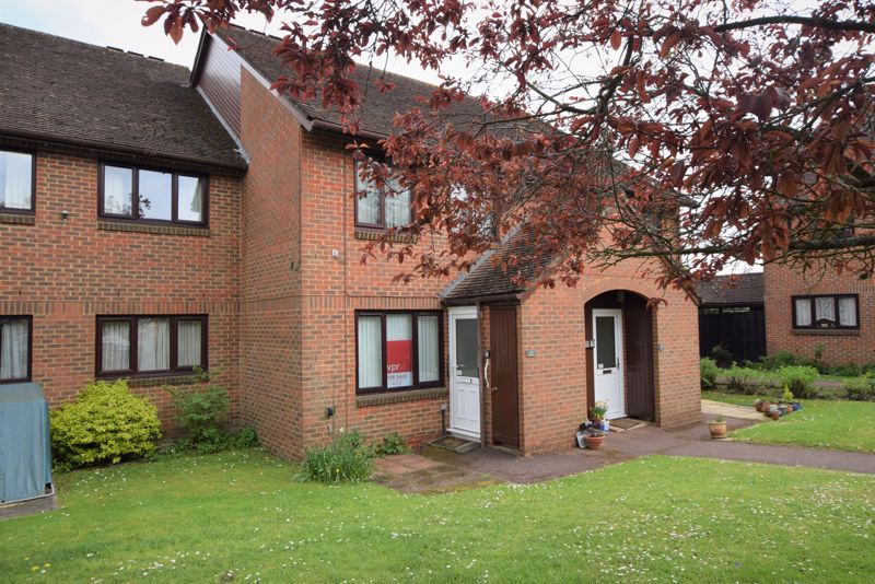 1 bed property for sale in Ground Floor Maisonette At Adams Way, Alton, Hampshire GU34, £122,500