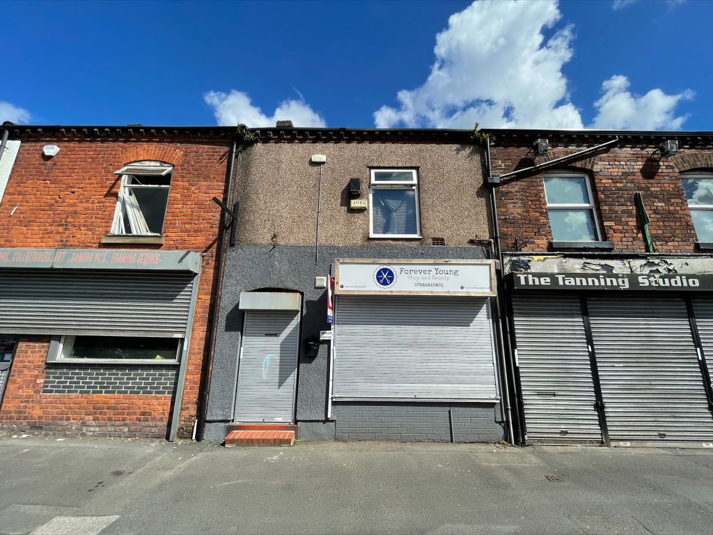 Office for sale in Leigh Road, Leigh WN7, £124,950