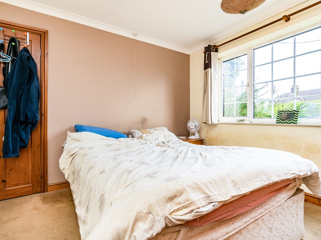 3 bed detached bungalow for sale in Loughborough Road, Coalville LE67, £320,000