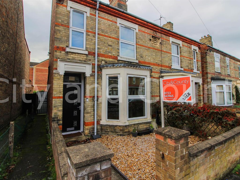 3 bed semi-detached house for sale in Huntly Grove, Peterborough PE1, £220,000