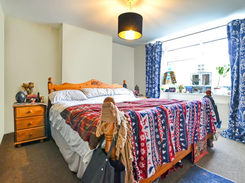 2 bed flat for sale in Grange Road, Bishopsworth, Bristol BS13, £215,000