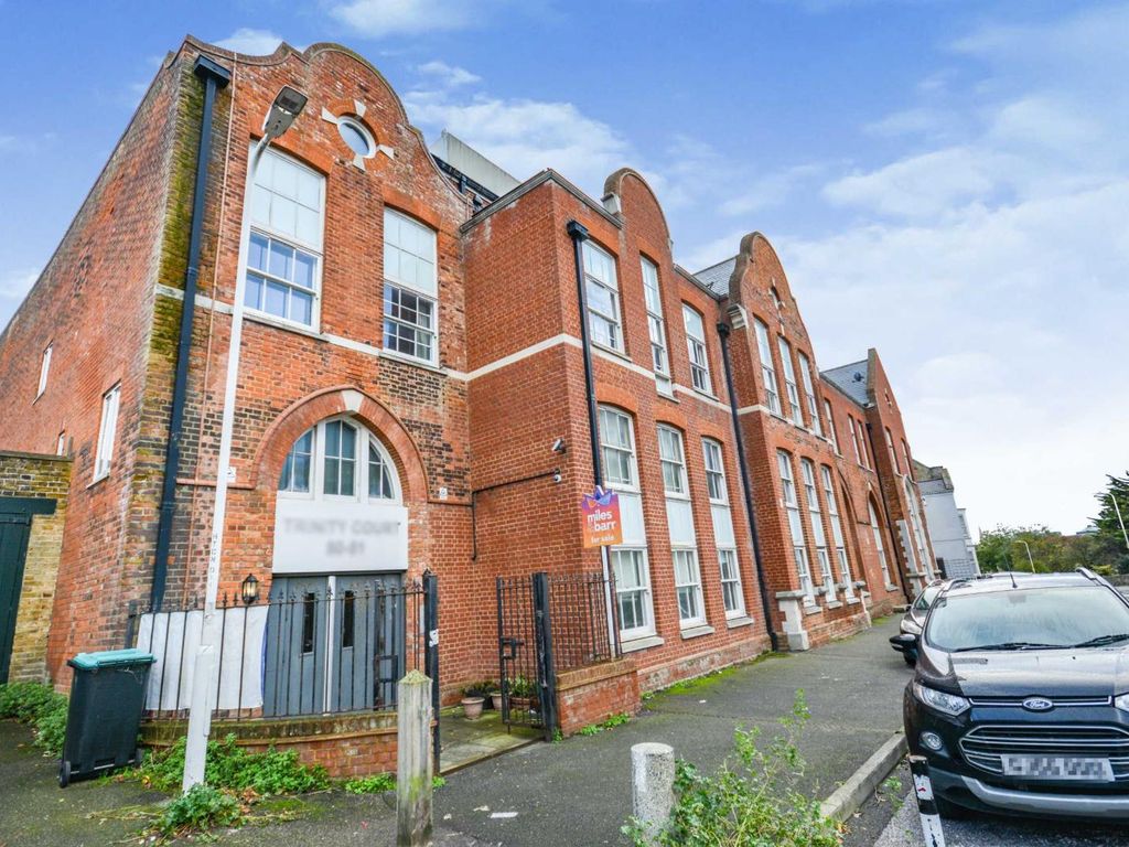 2 bed flat for sale in Trinity Square, Margate, Kent CT9, £140,000