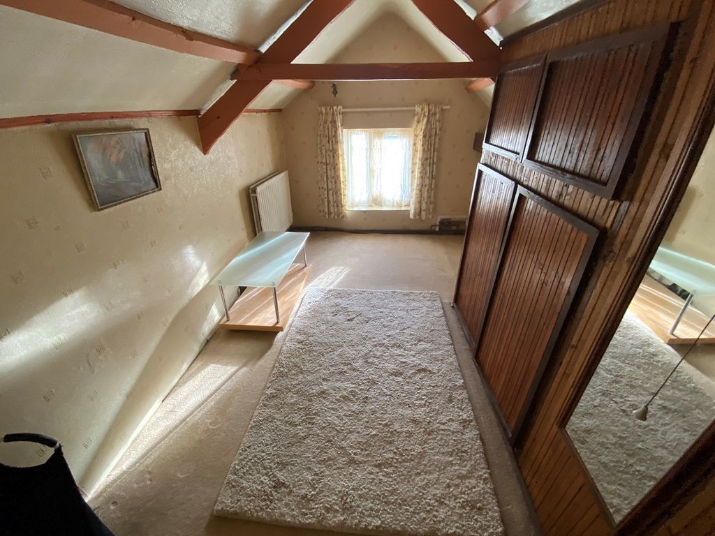 3 bed terraced house for sale in Llansawel, Llandeilo SA19, £129,500