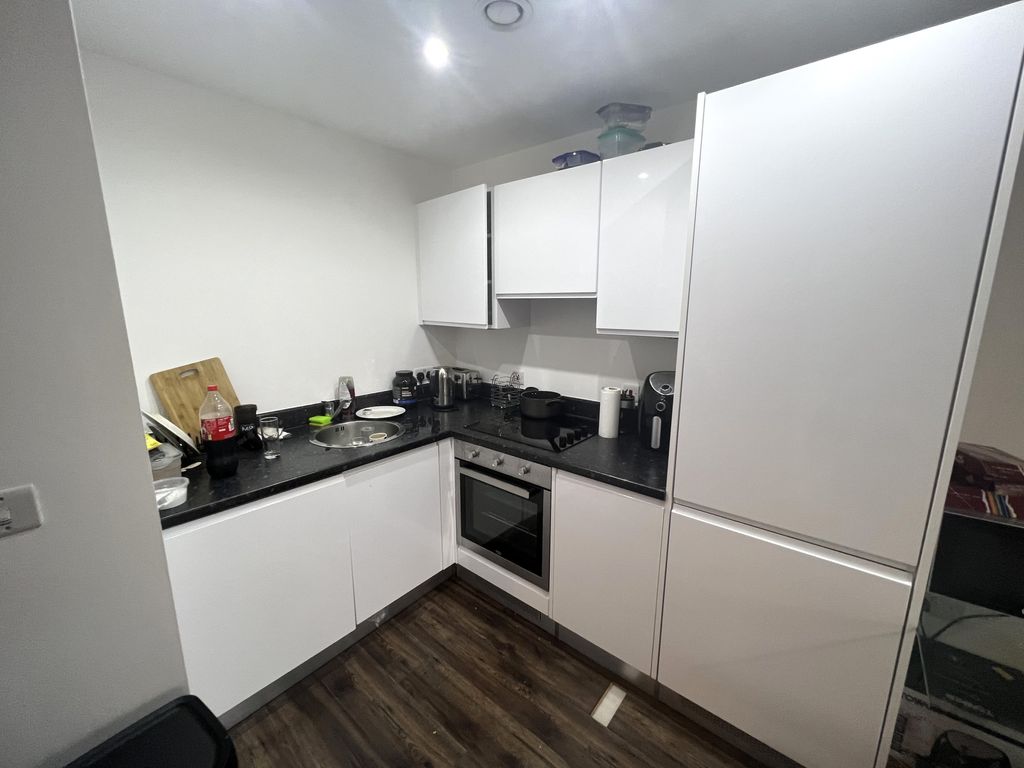 1 bed flat for sale in The Strand, Liverpool, Merseyside L2, £140,000