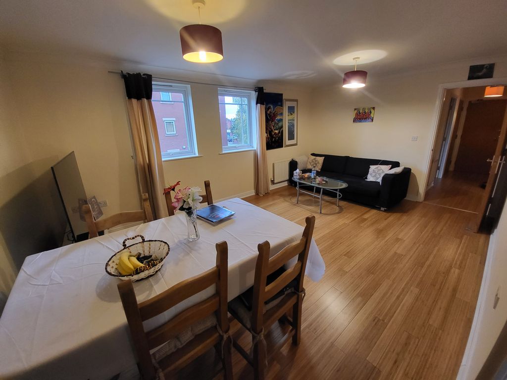2 bed flat for sale in Chorlton Road, Hulme, Manchester. M15, £169,500