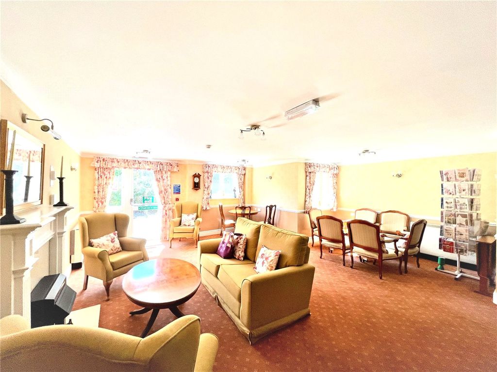 2 bed flat for sale in Sovereign Court, 9 Warham Road, South Croydon, Croydon CR2, £160,000