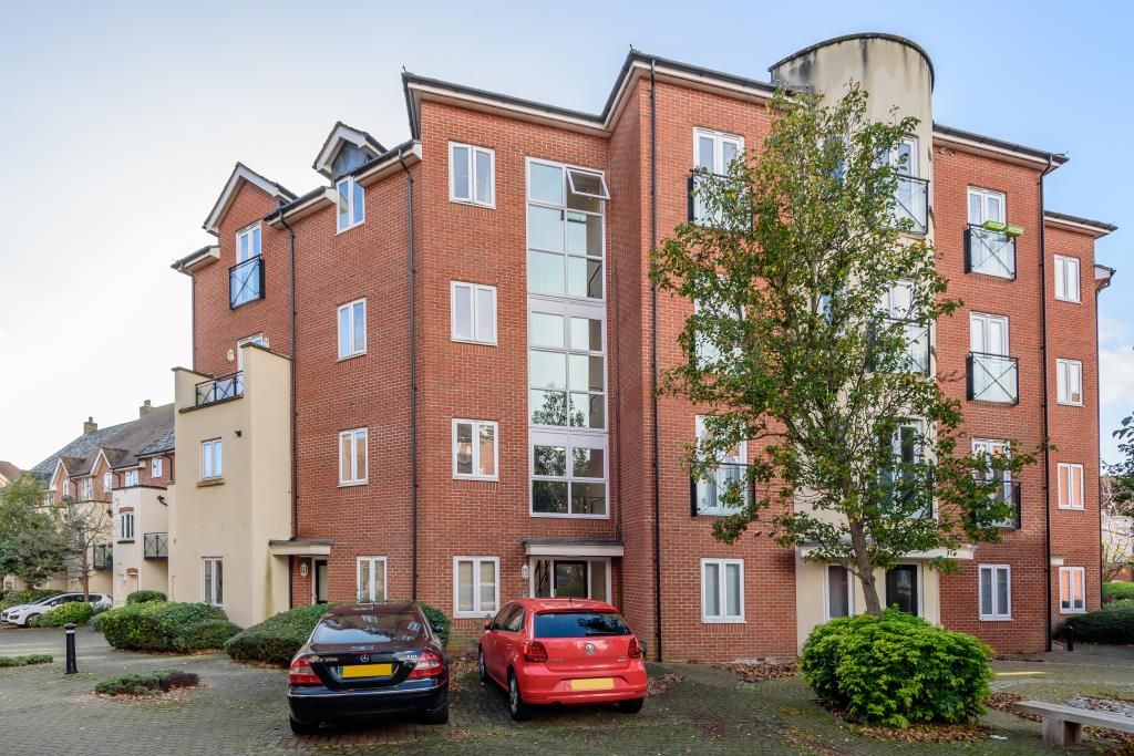 2 bed flat for sale in Abingdon, Oxfordshire OX14, £280,000