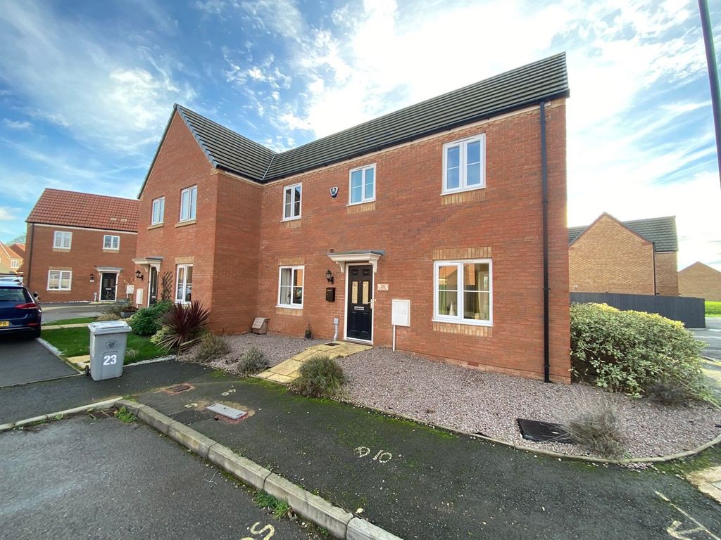 3 bed semi-detached house for sale in Plumpton Chase, Bourne PE10, £239,995