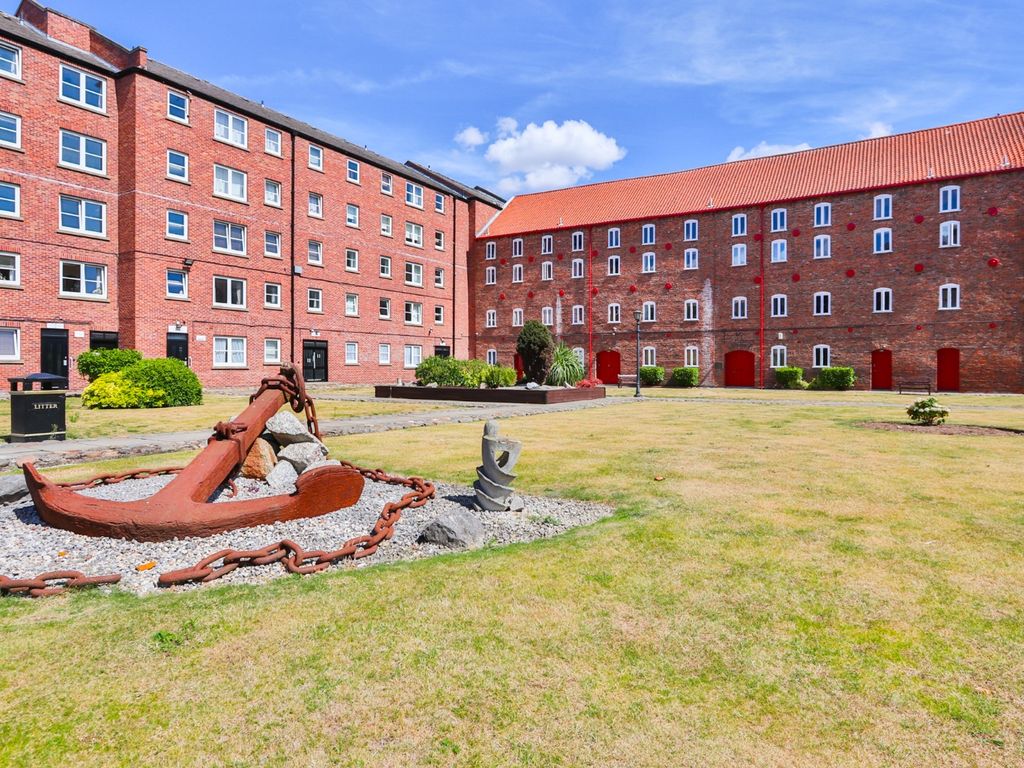 2 bed flat for sale in Phoenix House, High Street, Hull, East Riding Of Yorkshire HU1, £100,000