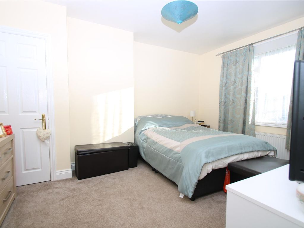 3 bed semi-detached house for sale in Pitman Avenue, Trowbridge BA14, £220,000