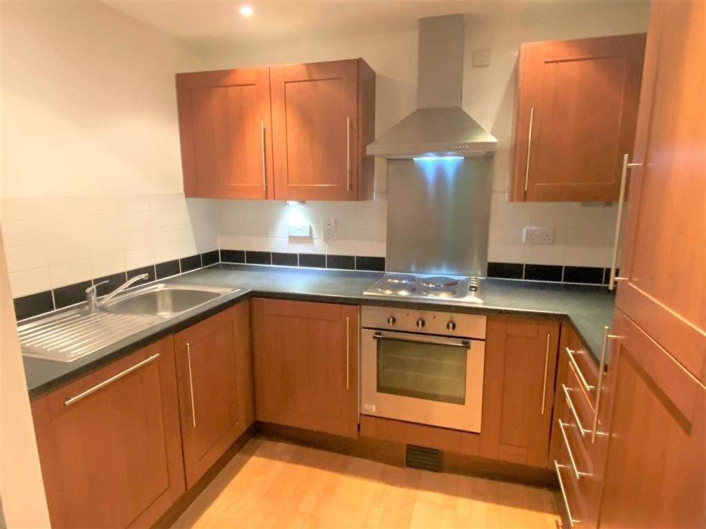 2 bed flat for sale in Colton Street, Leicester LE1, £130,000