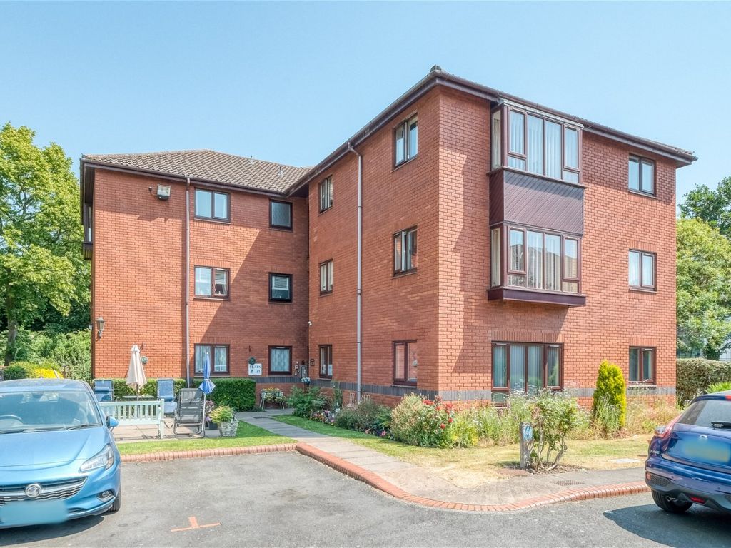 1 bed flat for sale in Housman Park, Bromsgrove B60, £65,000