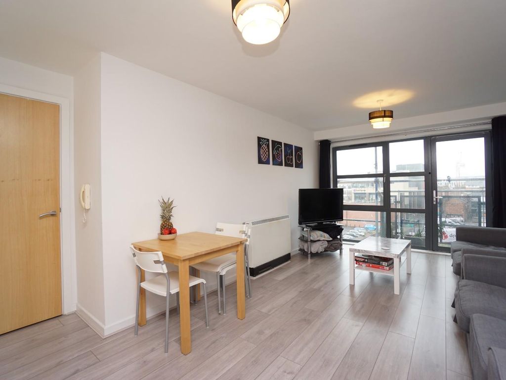 2 bed flat for sale in Apartment 11, West Point, Sheffield S1, £155,000