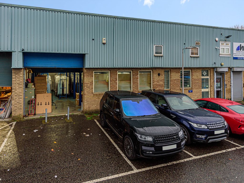 Warehouse for sale in Unit 23 Cygnus Business Centre, Dalmeyer Road, Willesden, London NW10, £925,000