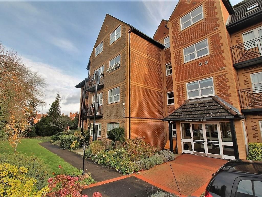 1 bed flat for sale in Northcourt Avenue, Reading RG2, £75,000