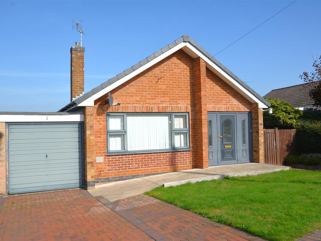 2 bed detached bungalow for sale in Nursery End, Southwell NG25, £315,000