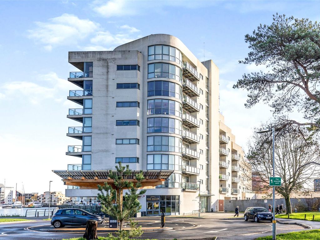 2 bed flat for sale in Mirage, 21 Harbour Road, Bristol BS20, £300,000