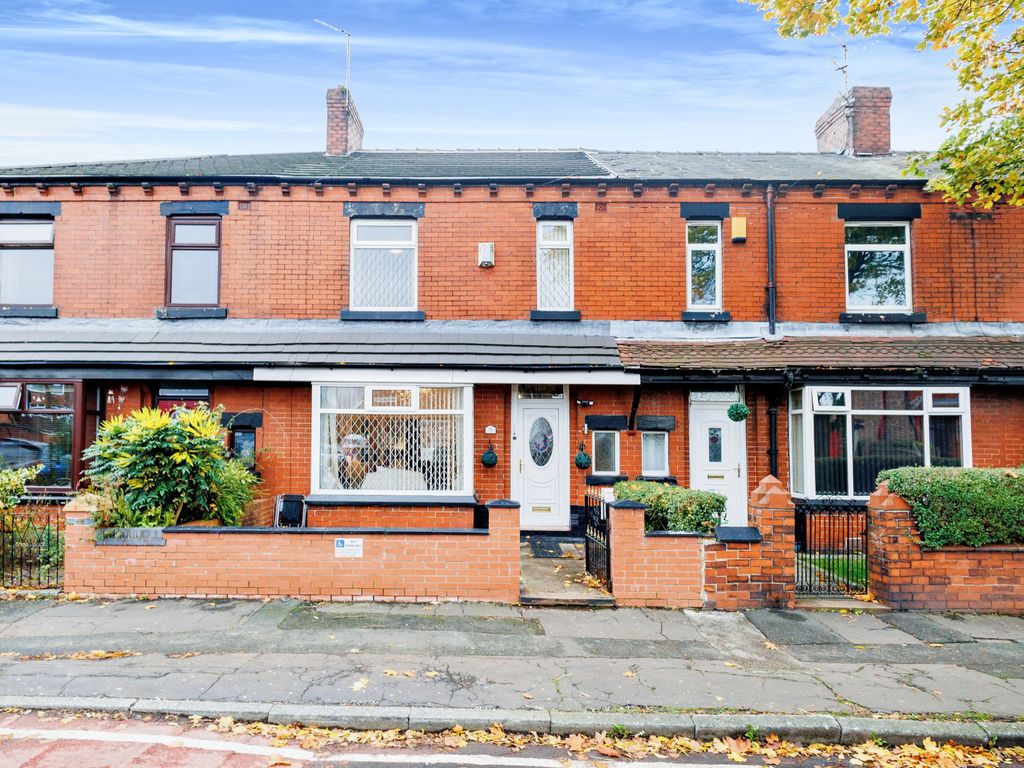 3 bed terraced house for sale in Northfield Road, Manchester M40, £165,000