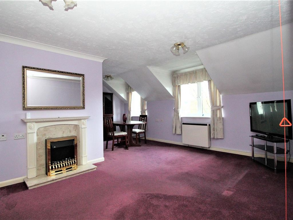 1 bed property for sale in Chingford Mount Road, London E4, £175,000