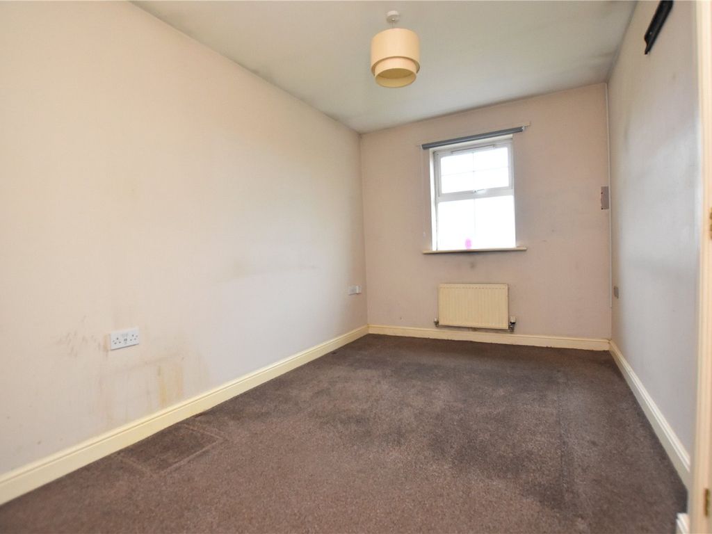 2 bed flat for sale in Meadow Side Road, East Ardsley, Wakefield, West Yorkshire WF3, £80,000