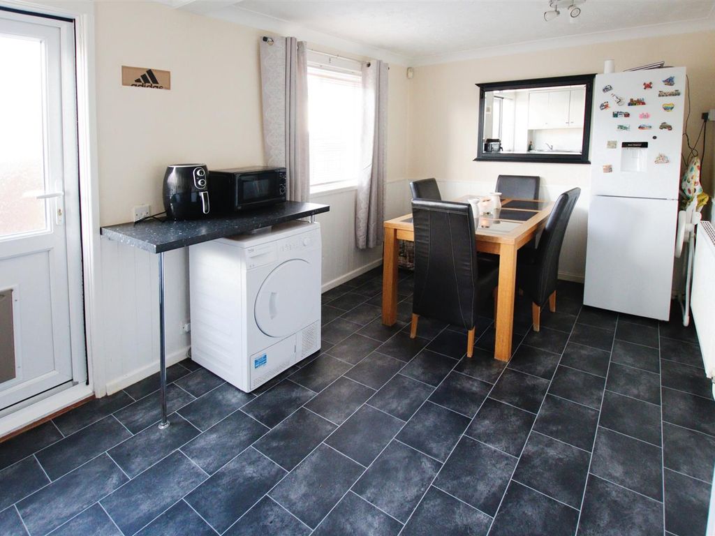 3 bed terraced house for sale in Bacon Close, Southampton SO19, £230,000