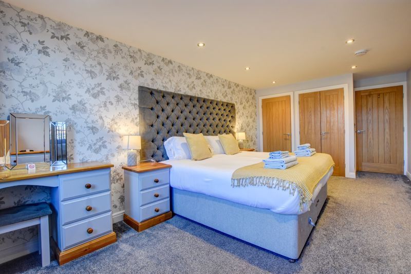1 bed flat for sale in Waterstead Lane, Whitby YO21, £265,000