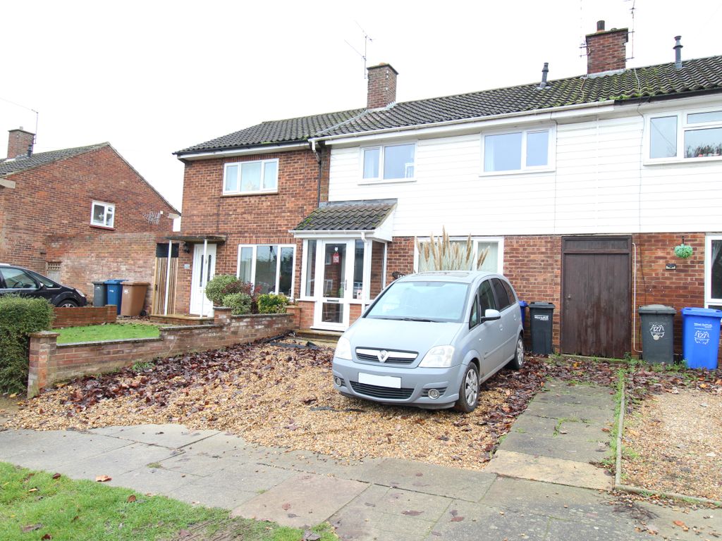 3 bed terraced house for sale in Northumberland Avenue, Bury St. Edmunds IP32, £230,000