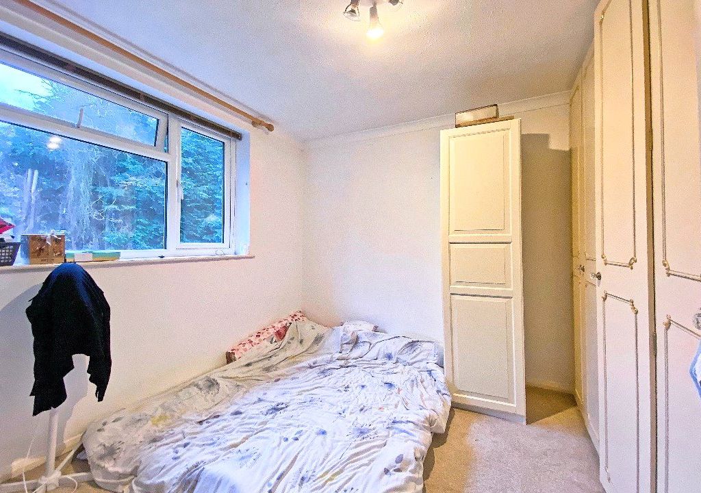 2 bed maisonette for sale in Gibbet Lane, Camberley, Surrey GU15, £240,000