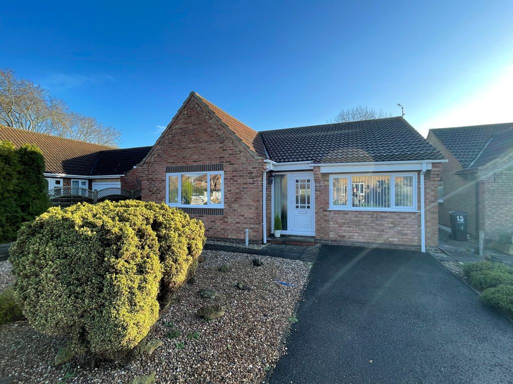 2 bed detached bungalow for sale in Manor Drive, Wragby LN8, £259,000