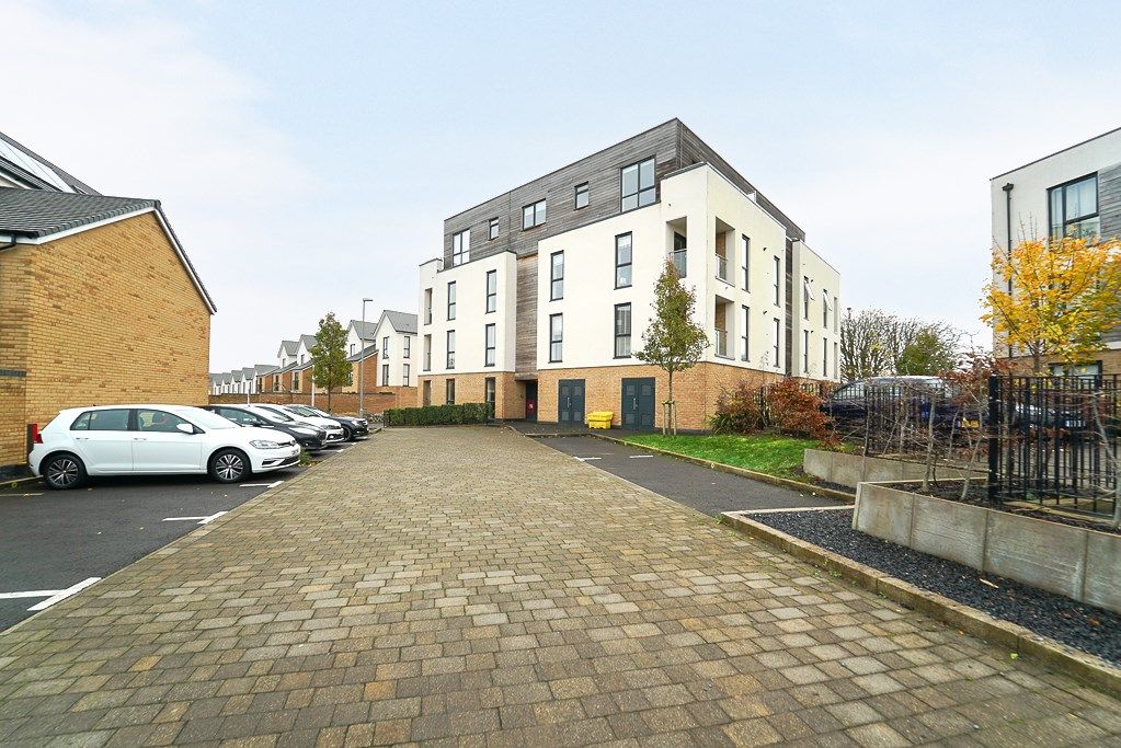 2 bed flat for sale in Cranwell Road, Locking Parklands, Weston-Super-Mare BS24, £200,000