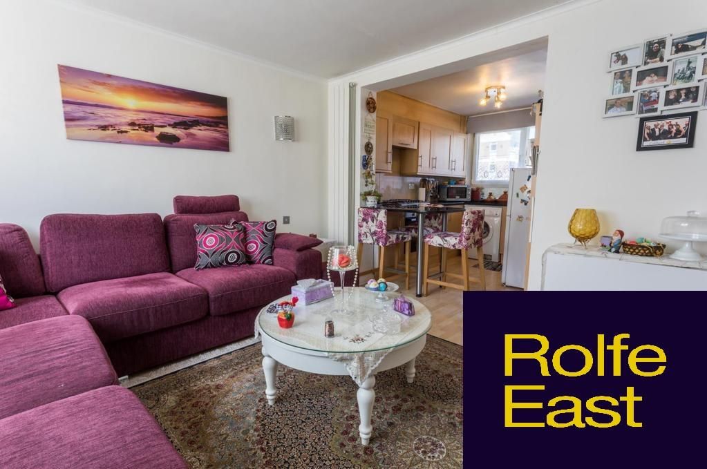 1 bed flat for sale in Gallery Gardens, Northolt UB5, £220,000