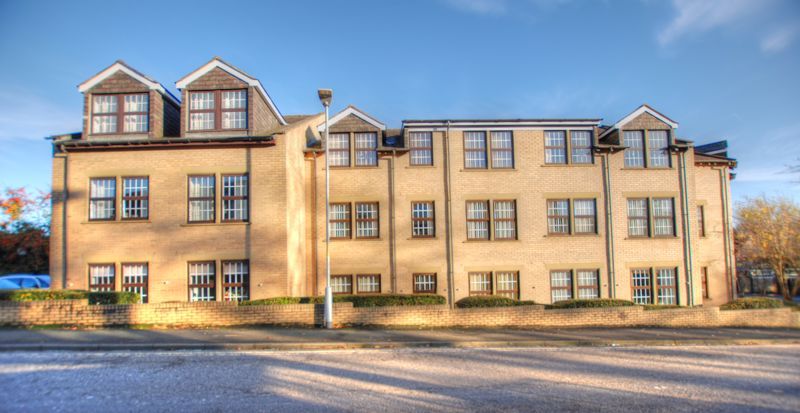 1 bed flat for sale in Meadowfield Park, Ponteland, Newcastle Upon Tyne NE20, £80,000